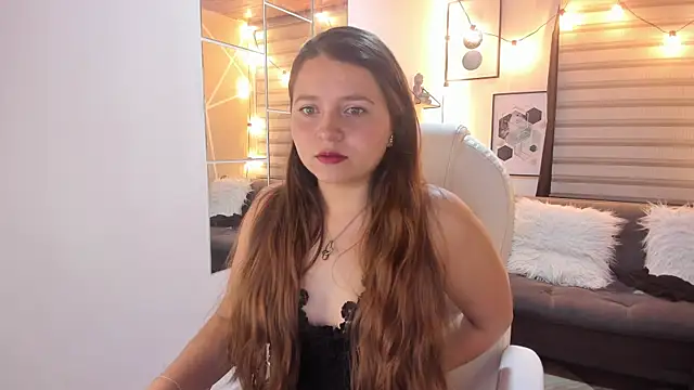 sophiee09  online show from 10/08/25, 01:53