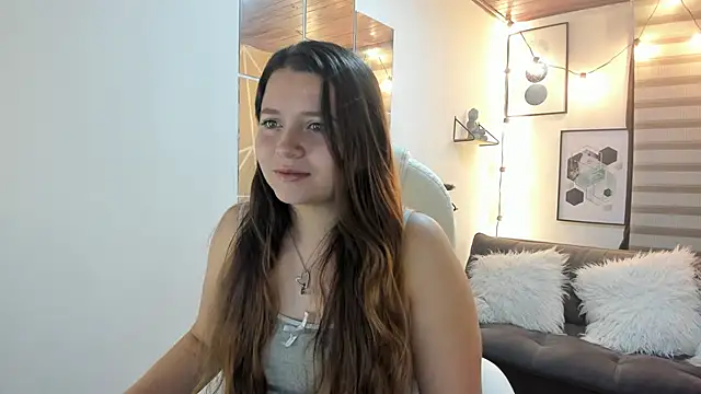 sophiee09  online show from 10/10/25, 01:54