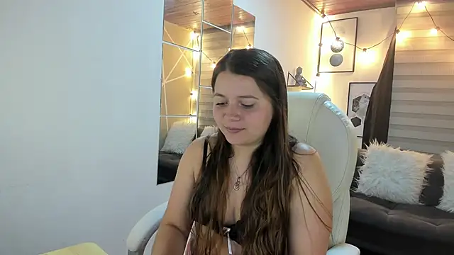 sophiee09  online show from 10/20/25, 01:11