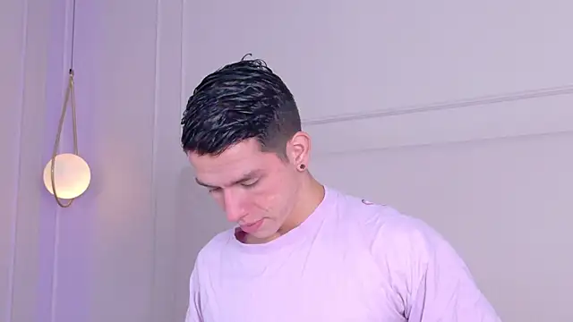 Snapshot of ZaneDawson chatting on 10/09/25, 05:05 ZaneDawson online show from 10/09/25, 05:05