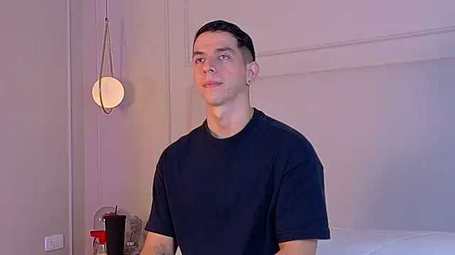 Snapshot of ZaneDawson chatting on 10/16/25, 11:44 ZaneDawson online show from 10/16/25, 11:44