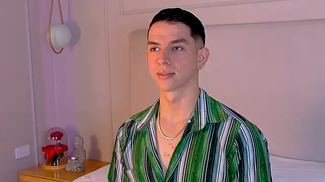 Snapshot of ZaneDawson chatting on 10/31/25, 03:51 ZaneDawson online show from 10/31/25, 03:51