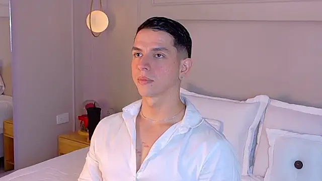 Snapshot of ZaneDawson chatting on 11/09/25, 03:38 ZaneDawson online show from 11/09/25, 03:38