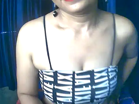 Snapshot of Sangeetha5 chatting on 09/25/25, 06:50 Sangeetha5 online show from 09/25/25, 06:50