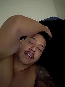 maicon9339 online show from 10/29/25, 11:06