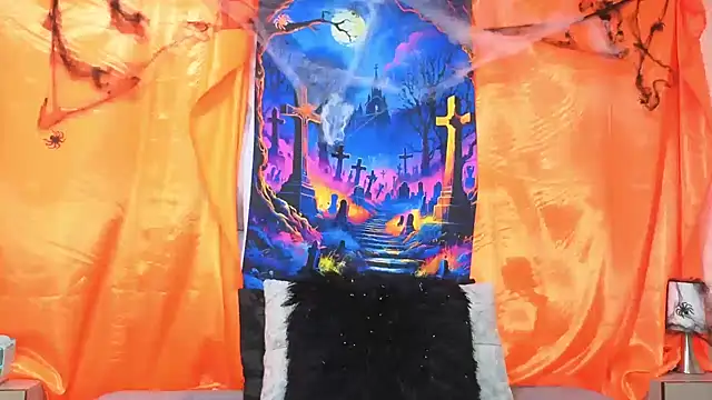 sofiagutierrez   online show from 10/07/25, 03:14