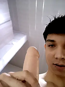 Snapshot of LeySmithVC chatting on 10/29/25, 06:15 LeySmithVC online show from 10/29/25, 06:15