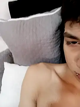 Snapshot of LeySmithVC chatting on 11/17/25, 08:14 LeySmithVC online show from 11/17/25, 08:14