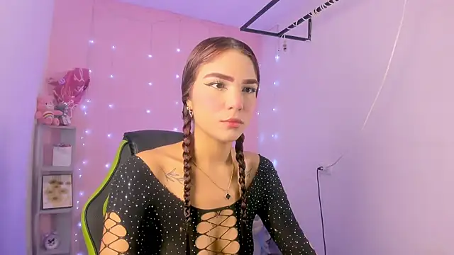 ashlysmith 01 online show from 10/06/25, 04:10