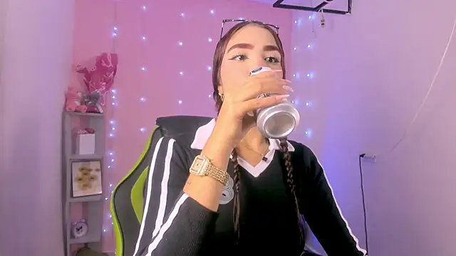 ashlysmith 01 online show from 10/17/25, 01:20