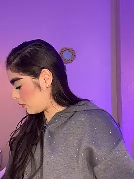 SofiaFontaiine online show from 11/18/25, 04:50