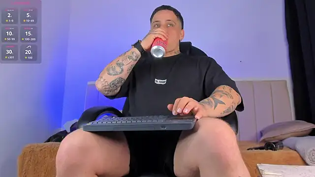 Snapshot of denis_munera chatting on 11/15/25, 07:27 denis munera online show from 11/15/25, 07:27