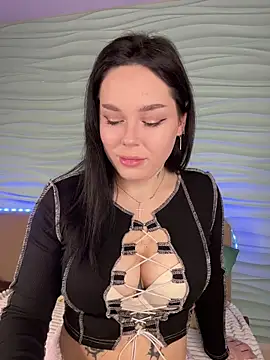 EvaNude- online show from 11/11/25, 10:21