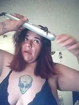 Snapshot of Carlha_Nyx chatting on 11/14/25, 06:39 Carlha Nyx online show from 11/14/25, 06:39