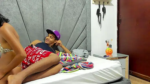 DaphnerANDrogerrr online show from 10/06/25, 12:24