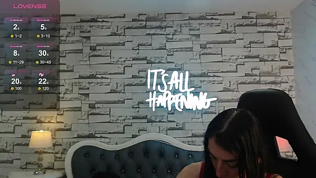 Maily a  online show from 10/16/25, 02:56