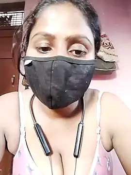 Snapshot of Jasmine_Januja chatting on 09/23/25, 11:35 Jasmine Januja online show from 09/23/25, 11:35