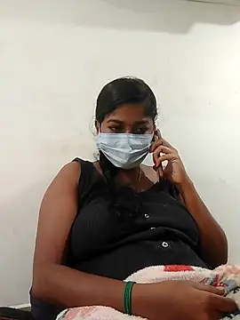 Snapshot of TAMIL_AMMUKUTTYY chatting on 09/19/25, 03:56 TAMIL AMMUKUTTYY online show from 09/19/25, 03:56