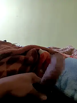 Snapshot of romero115 chatting on 11/22/25, 10:14 romero115 online show from 11/22/25, 10:14