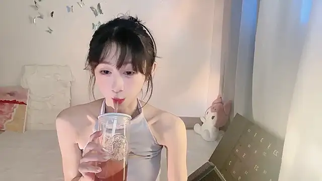 ai-ai-mi online show from 10/27/25, 05:44