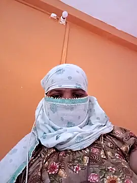 Snapshot of Hott_locky chatting on 10/17/25, 10:40 Hott locky online show from 10/17/25, 10:40