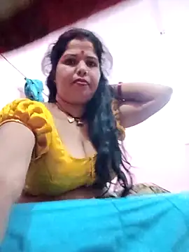 Snapshot of Hott_locky chatting on 10/26/25, 03:51 Hott locky online show from 10/26/25, 03:51