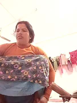 Snapshot of Hott_locky chatting on 11/07/25, 12:32 Hott locky online show from 11/07/25, 12:32