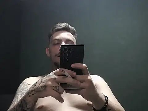 guesswhatbitch online show from 10/08/25, 08:28