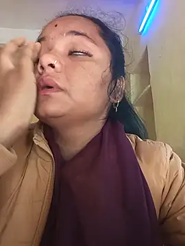 Hot Shredha online show from 11/08/25, 03:18