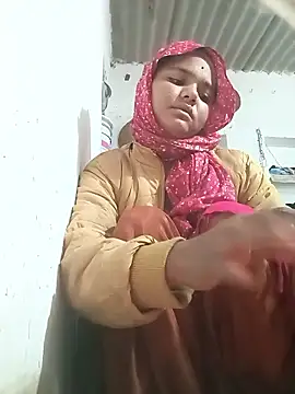 Hot Shredha online show from 11/20/25, 01:39