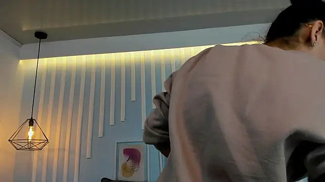 Snapshot of SweetStarr_ chatting on 10/16/25, 12:39 SweetStarr online show from 10/16/25, 12:39