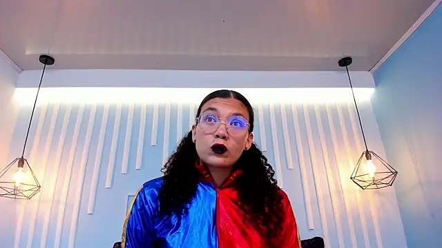 Snapshot of SweetStarr_ chatting on 10/31/25, 12:28 SweetStarr online show from 10/31/25, 12:28