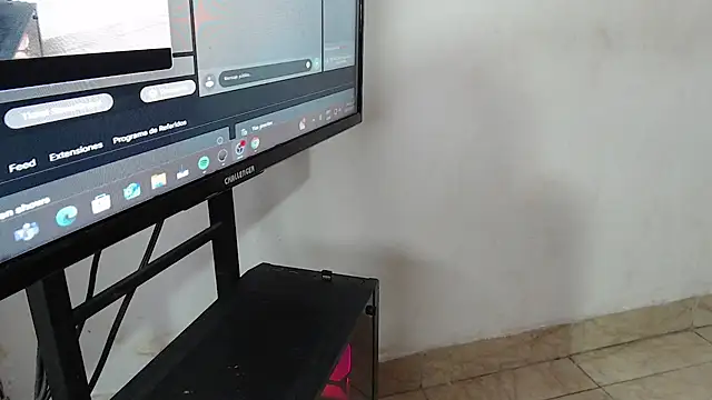 Snapshot of ebony_hard_sex chatting on 10/10/25, 01:43 ebony hard sex online show from 10/10/25, 01:43