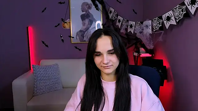 ariana ross7 online show from 10/28/25, 08:22