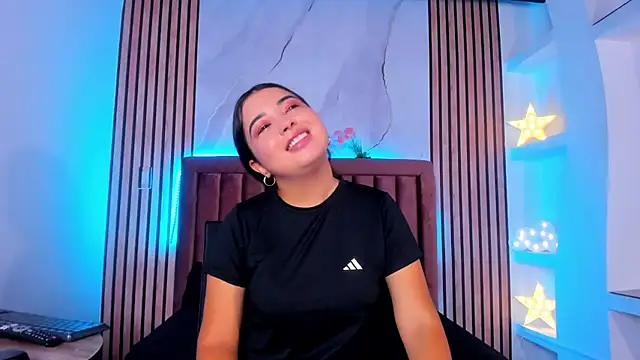 LunaWiill  online show from 10/21/25, 12:17