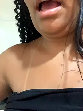 Snapshot of mii_ysaa chatting on 11/15/25, 05:20 mii ysaa online show from 11/15/25, 05:20