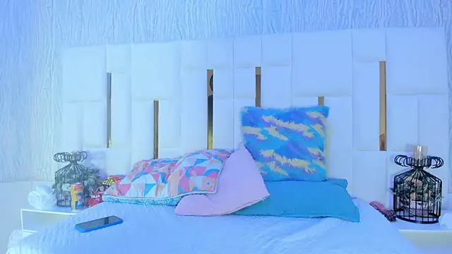 mia vy online show from 11/03/25, 01:29