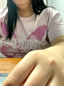 Snapshot of Ellainaaa chatting on 10/11/25, 10:41 Ellainaaa online show from 10/11/25, 10:41