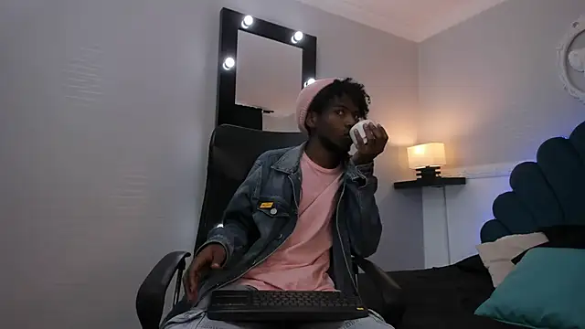 AllexJacob online show from 10/03/25, 01:19