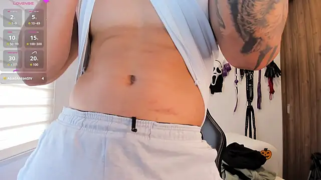 Snapshot of abu_dhabi_21 chatting on 10/07/25, 05:21 abu dhabi 21 online show from 10/07/25, 05:21