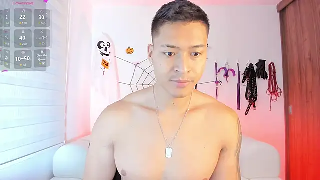 Snapshot of abu_dhabi_21 chatting on 11/06/25, 10:05 abu dhabi 21 online show from 11/06/25, 10:05