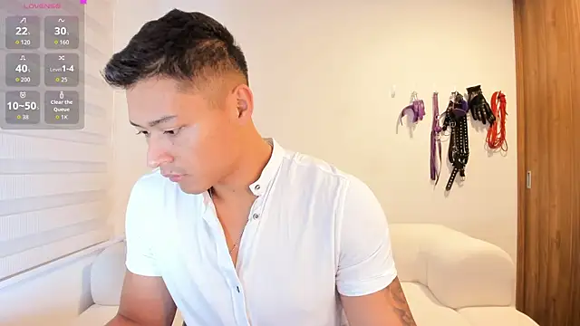 Snapshot of abu_dhabi_21 chatting on 11/13/25, 09:30 abu dhabi 21 online show from 11/13/25, 09:30