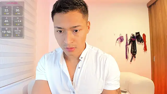 Snapshot of abu_dhabi_21 chatting on 11/15/25, 09:28 abu dhabi 21 online show from 11/15/25, 09:28