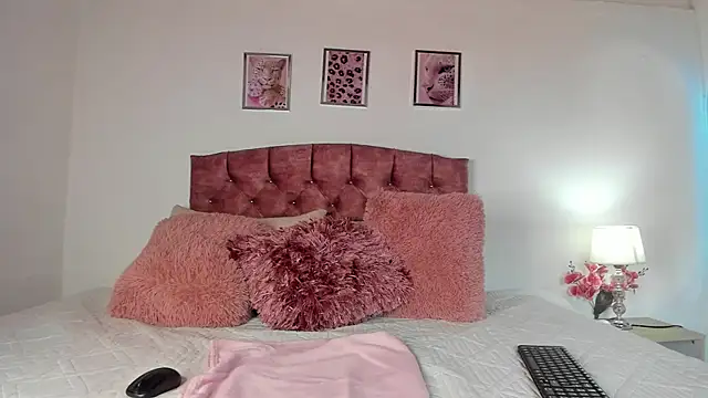 Pink  rose online show from 11/10/25, 02:10