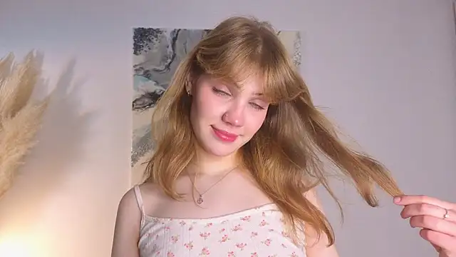 pienaple online show from 10/20/25, 04:02