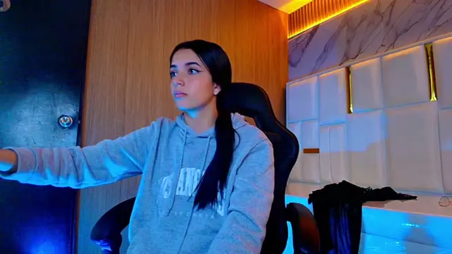 sophiadoll tf online show from 10/29/25, 08:43