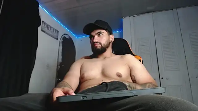 Snapshot of Chrys_harris77 chatting on 10/08/25, 07:33 Chrys harris77 online show from 10/08/25, 07:33