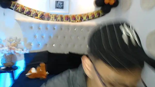 SalvadorFit online show from 10/15/25, 08:20