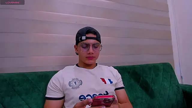 axel vega online show from 09/25/25, 01:15