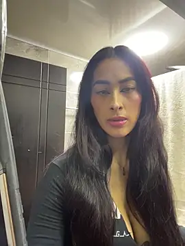 Snapshot of LawGoldman chatting on 10/31/25, 12:11 LawGoldman online show from 10/31/25, 12:11